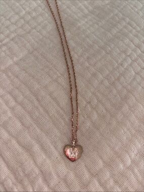 Hillberg & Berk Sophie Monogram Heart ‘M’ necklace